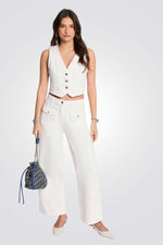 ווסט ג'ינס בצבע לבן