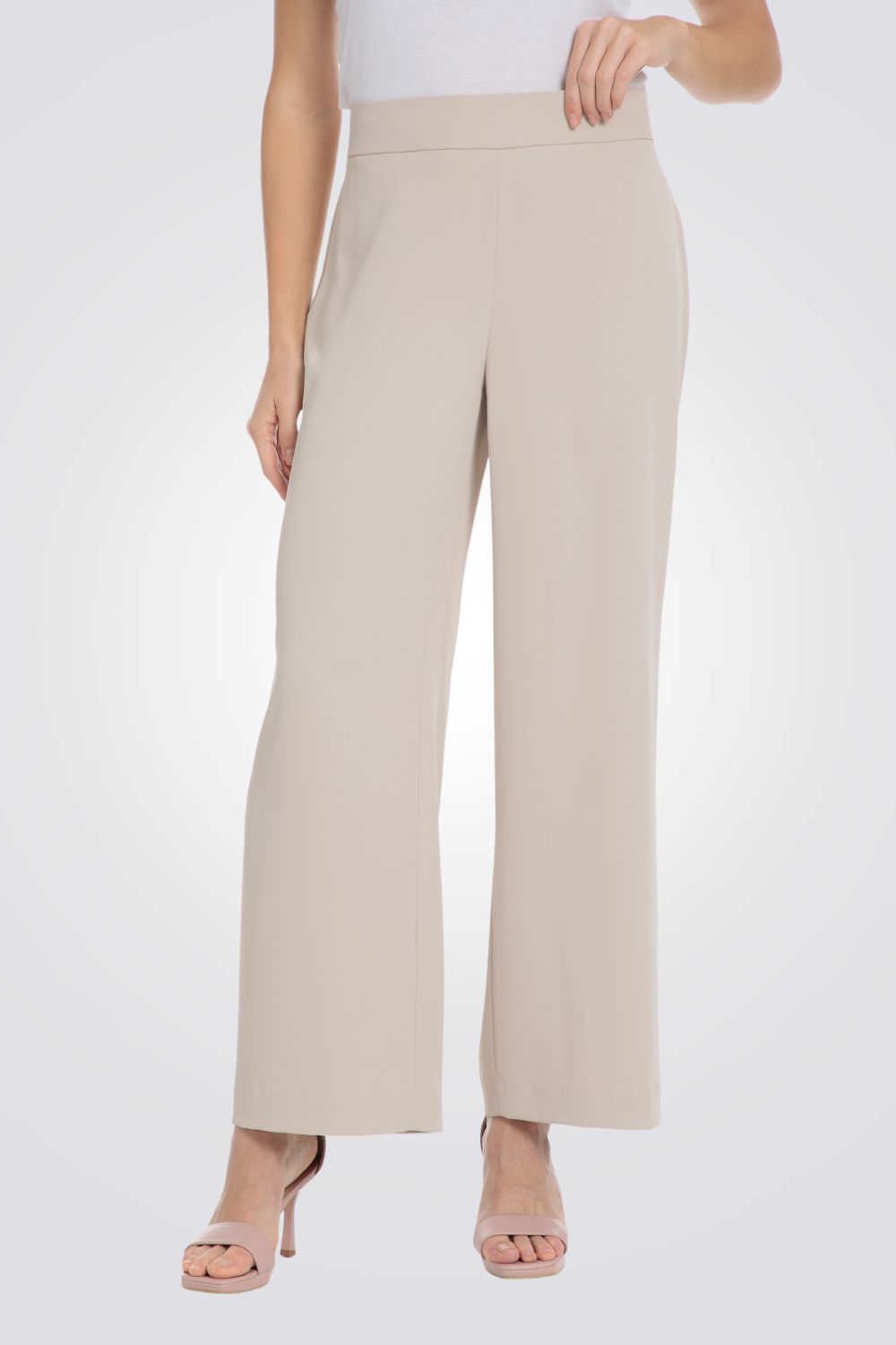 מכנסיים ארוכים מתרחבים בצבע בז'