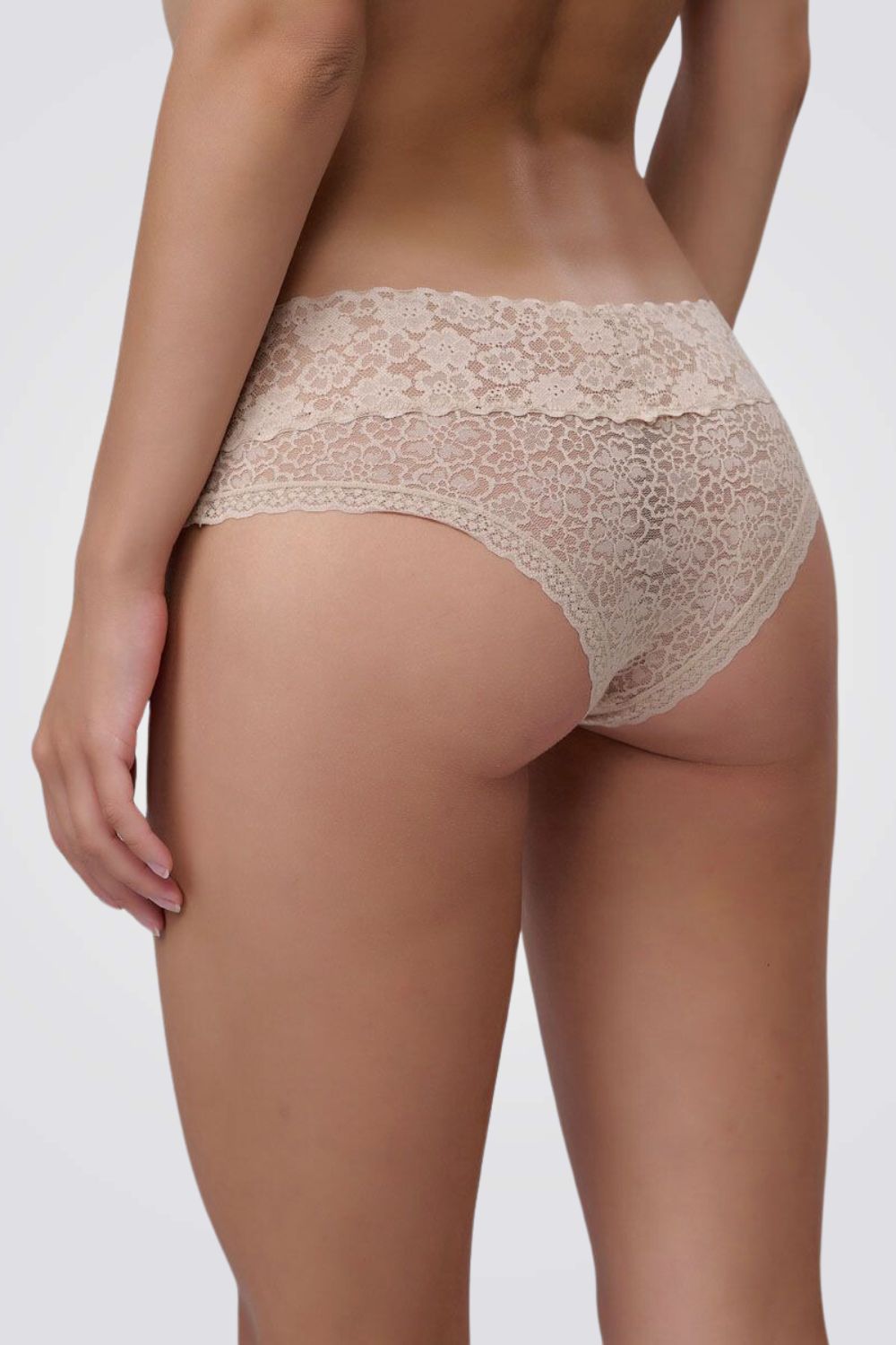 תחתוני צ'יקסטר תחרה בצבע ניוד