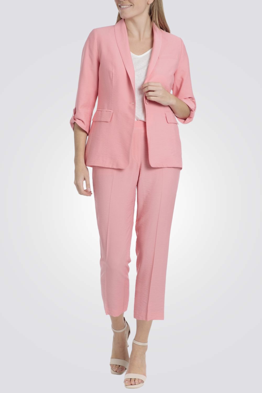 בלייזר לנשים בצבע ורוד 