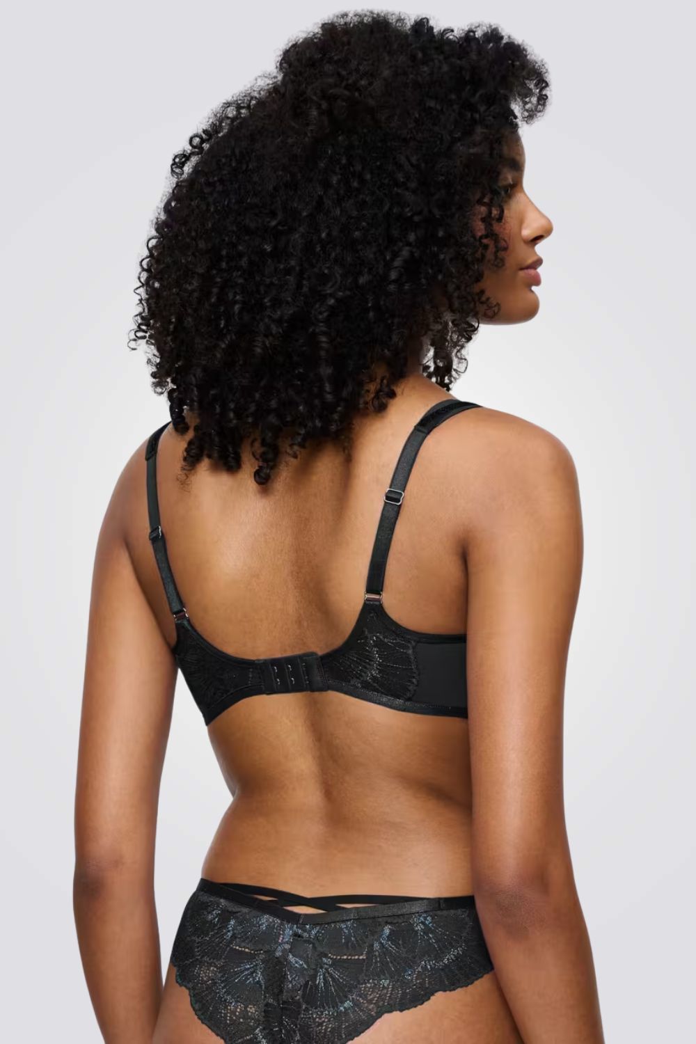 חזיית בלוקונט מרופדת עם קשת וקאפ חצי-גבוה | טריומף