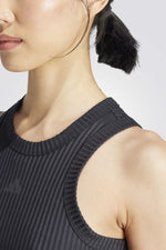 גופיית ספורט Rib Tight Fit Tonal 3 Stripes לנשים