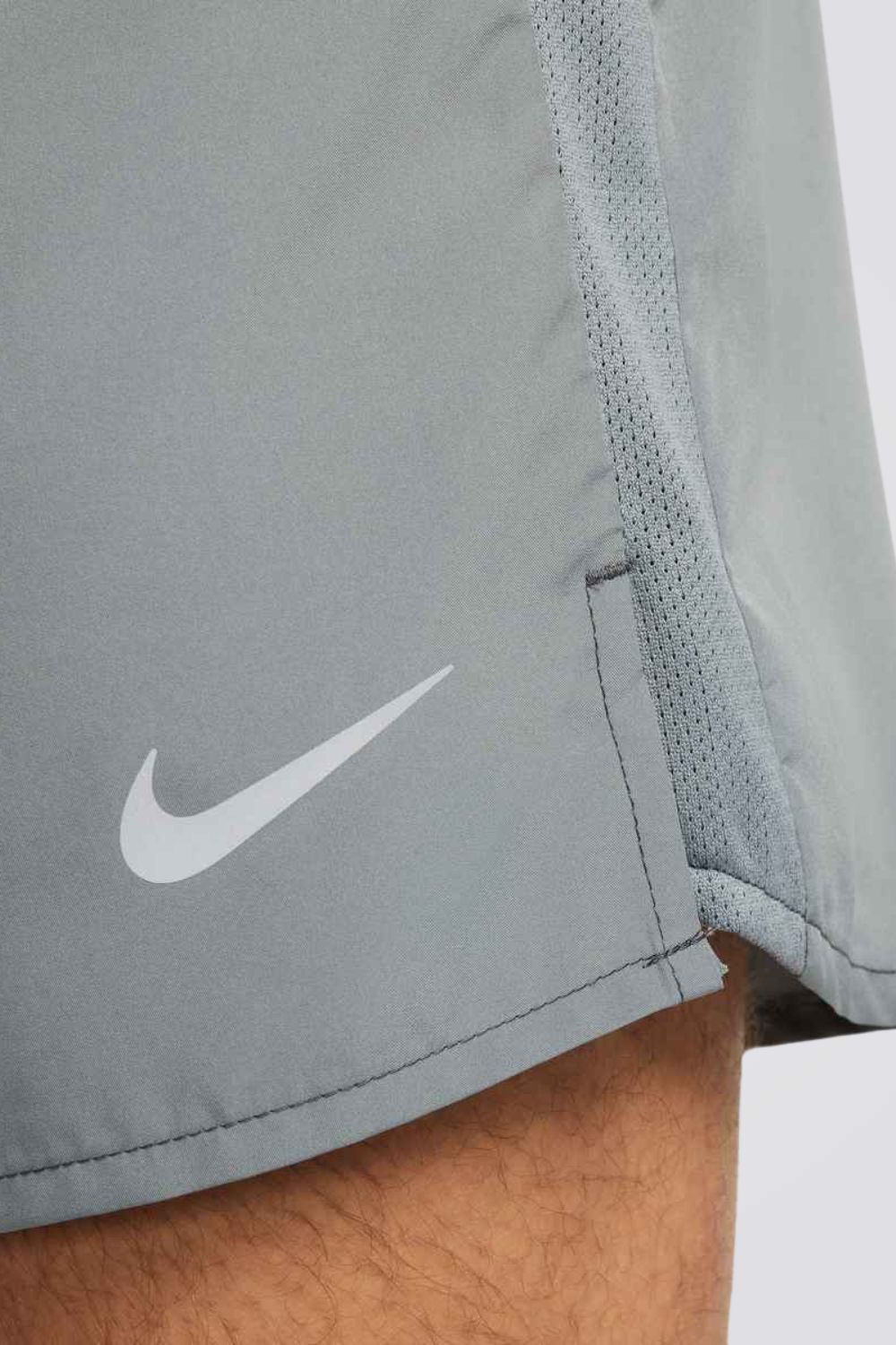 מכנסי ספורט Nike Challenger Shorts לגברים