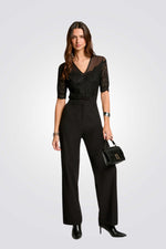 בגד גוף בצבע שחור בשילוב תחרה