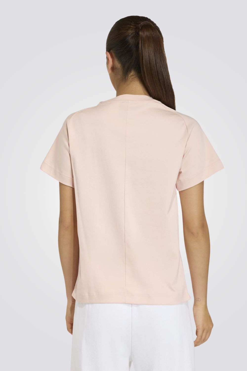 טישירט קצרה SOFT LUX לנשים | אדידס