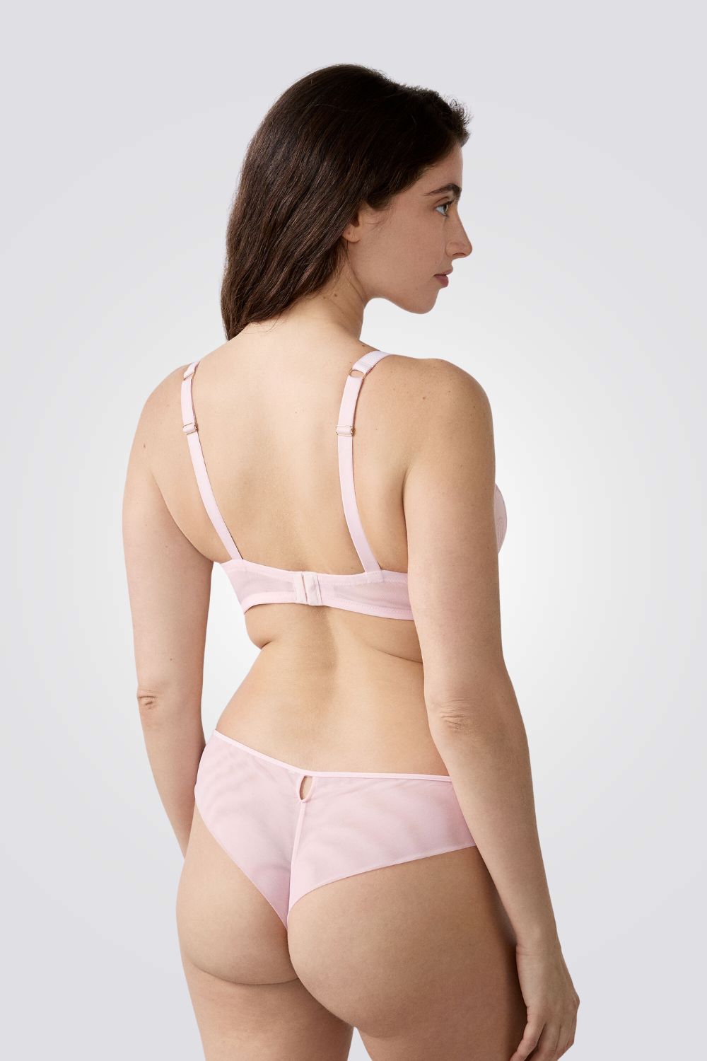 חזיית פוש-אפ עם מחשוף עמוק | איתם