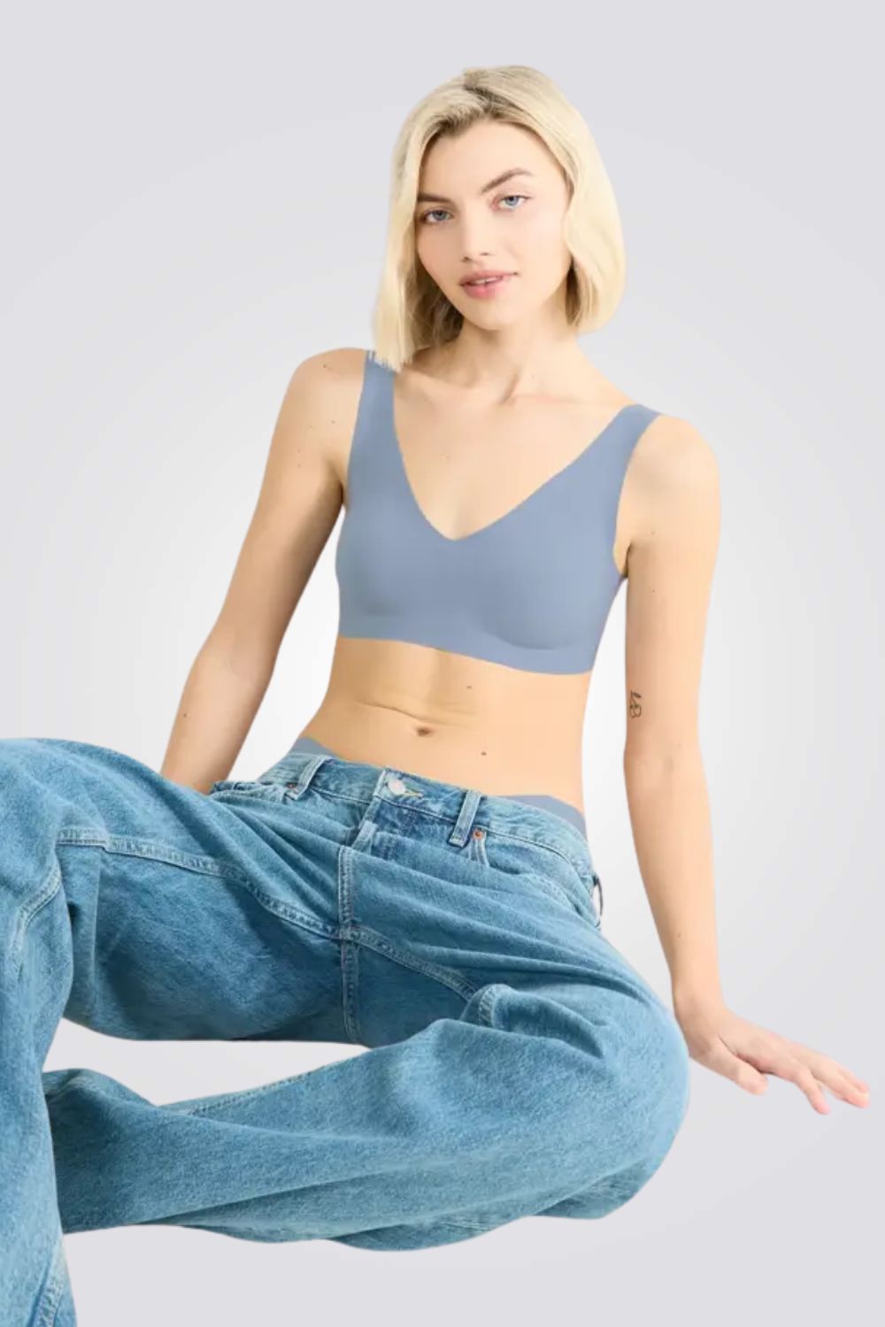 ברלט עם מחשוף וי | סלוגי