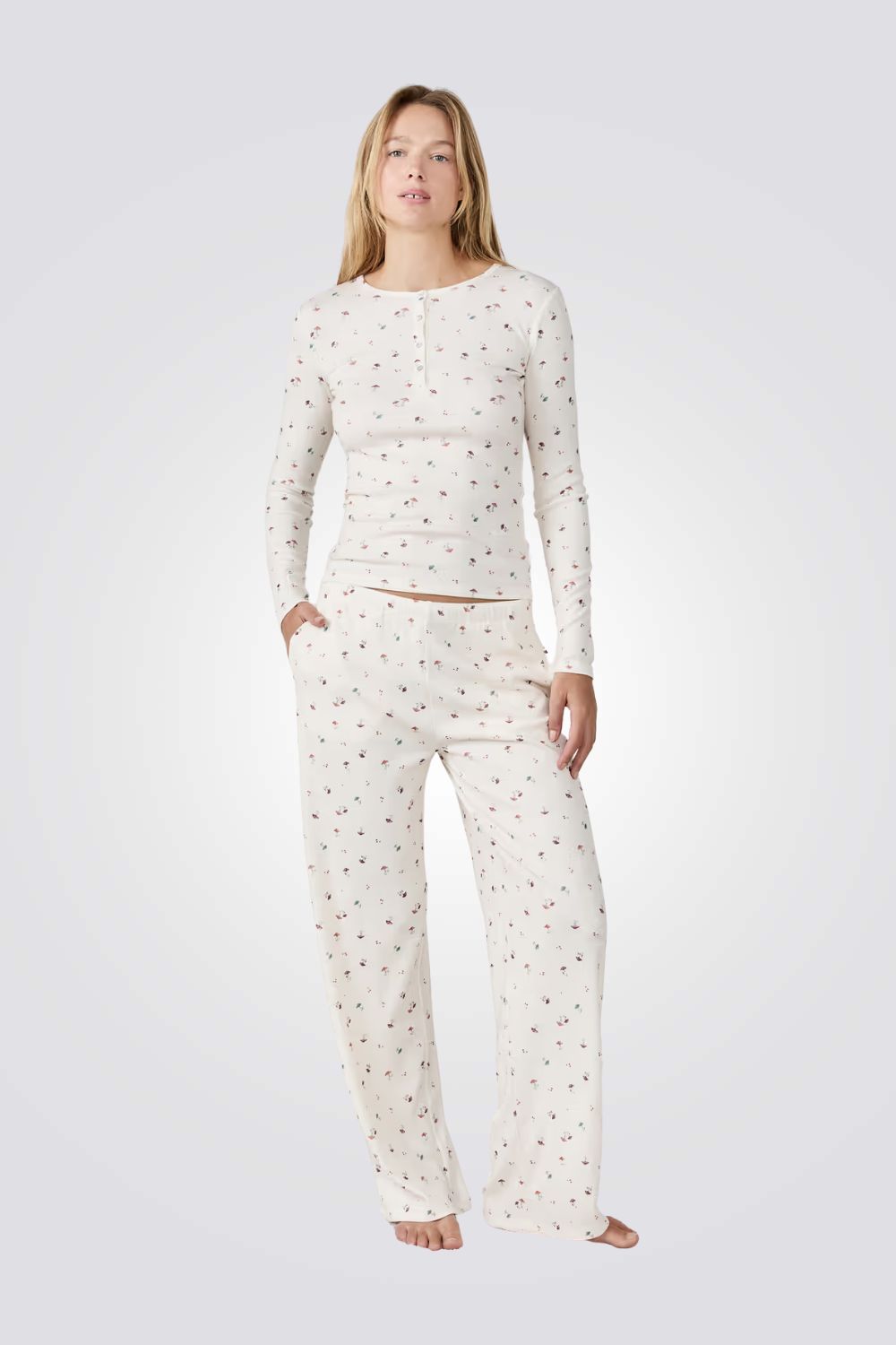 מכנס פיג'מה עם הדפס FISLA לנשים | איתם