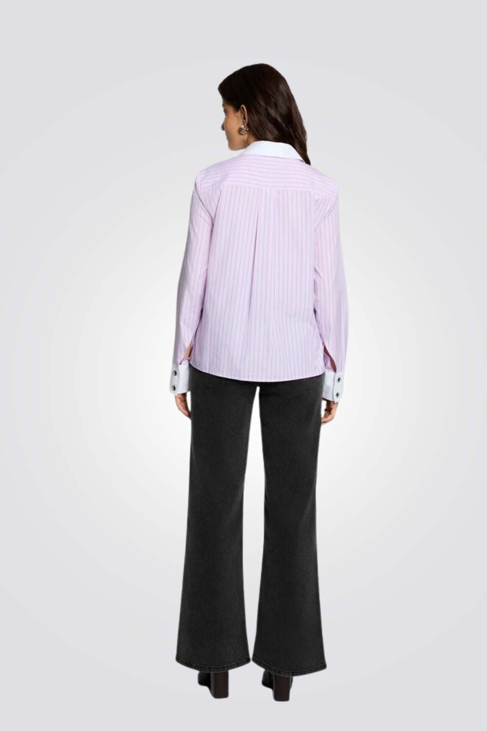 מכנסי ג'ינס לנשים בגזרה רחבה בצבע שחור | מורגן 