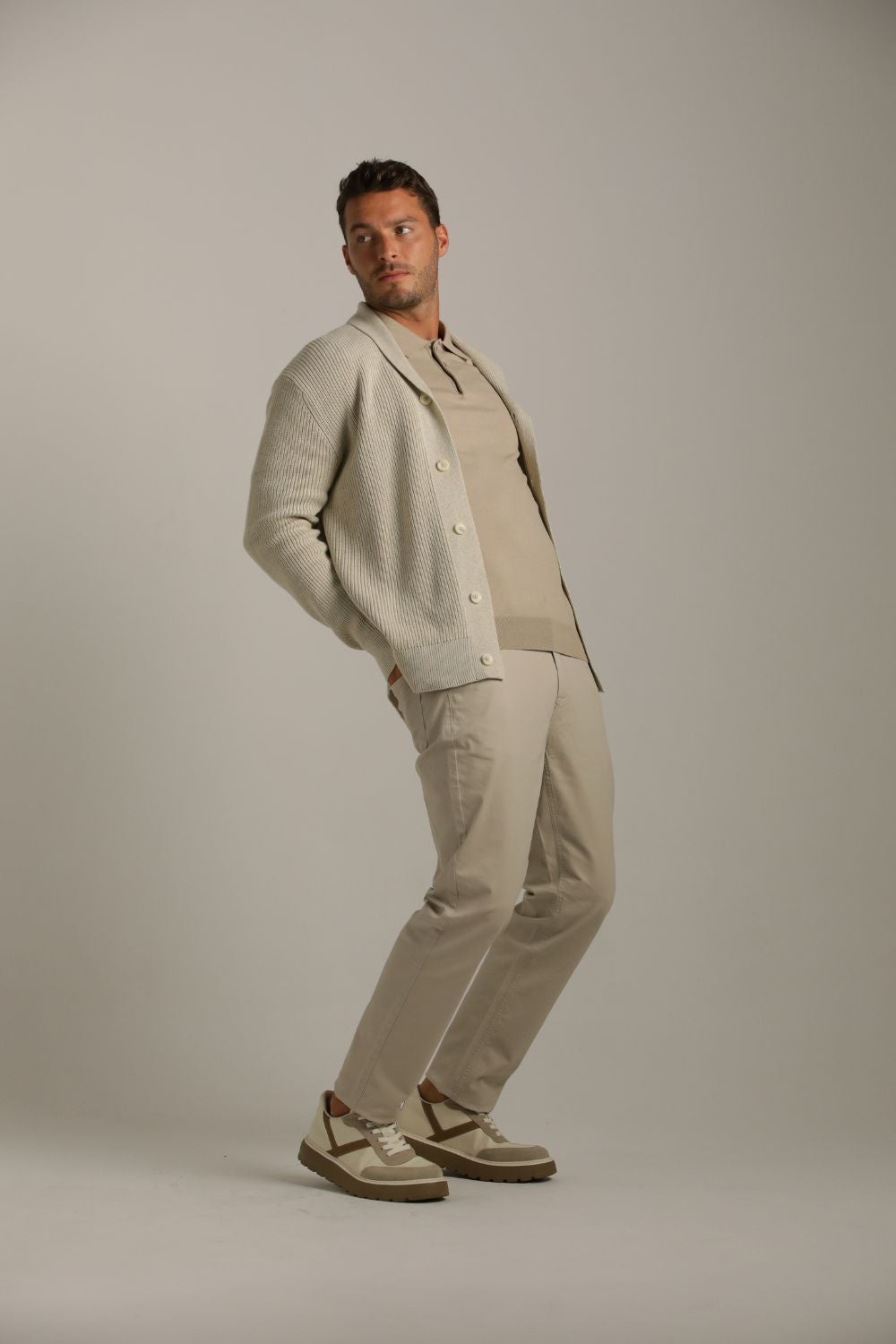 מכנסי ג'ינס בגזרת סקיני ישרה | קנת קול