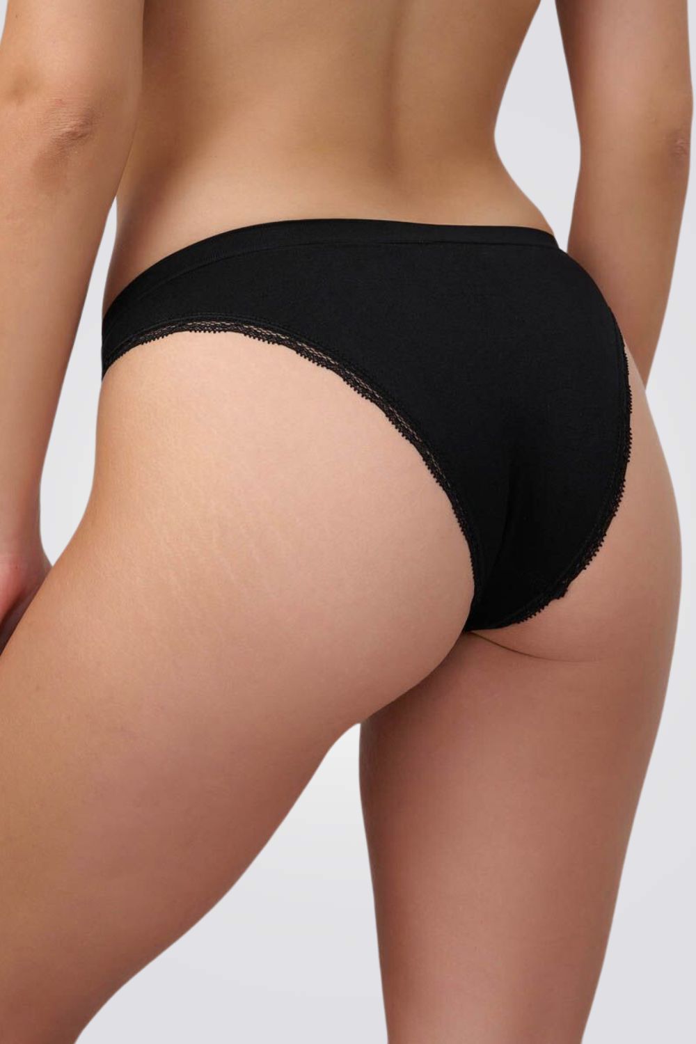 תחתון סימלס ברזילאי | פמינה