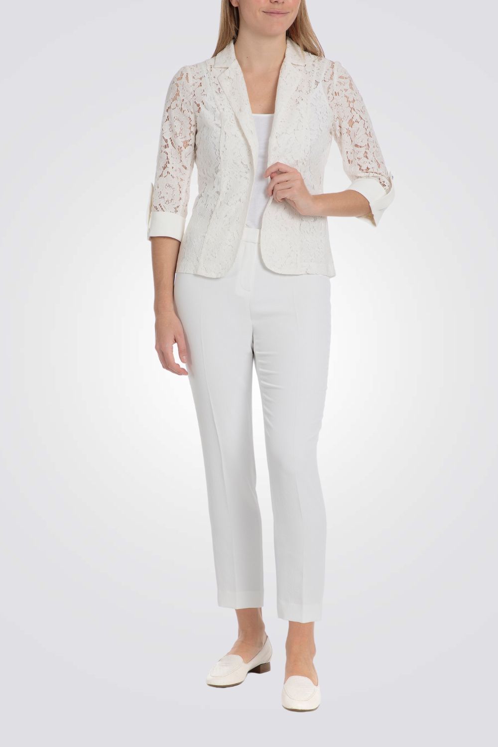 בלייזר תחרה שרוולי 3/4 בצבע לבן