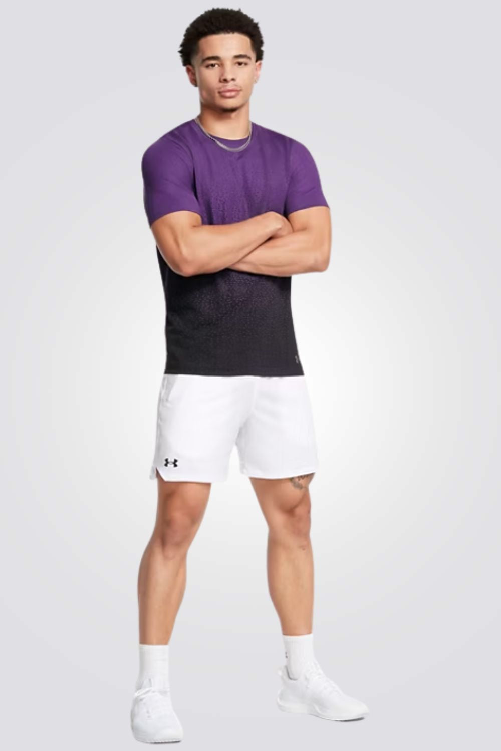 מכנסי אימון קצרים לגברים בצבע לבן