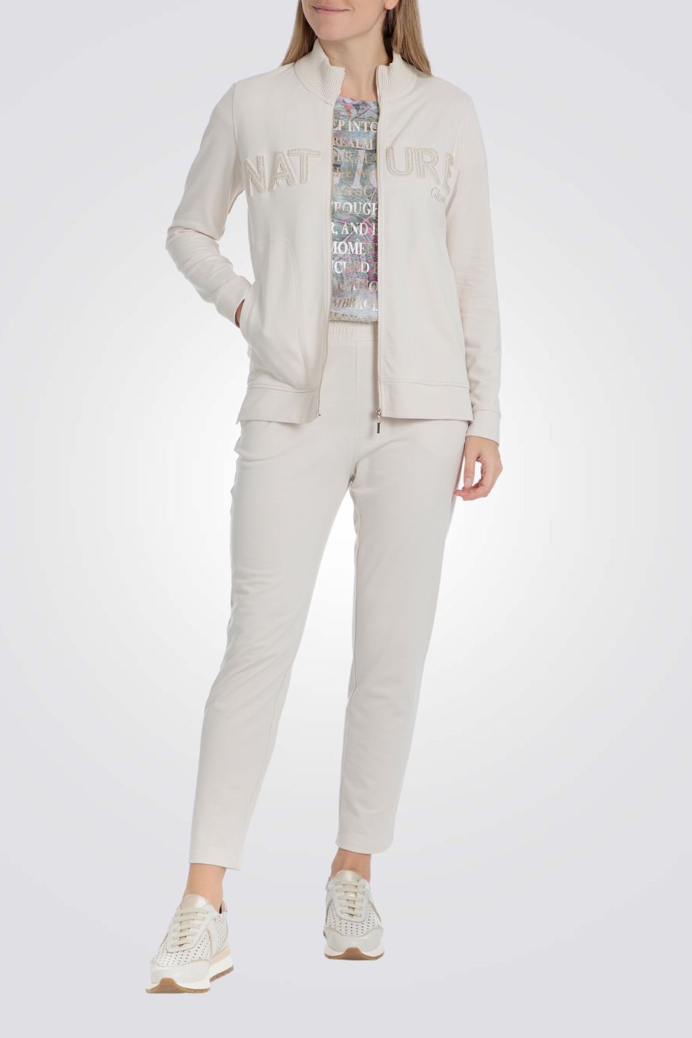 ג'קט ספורט בצבע בז'