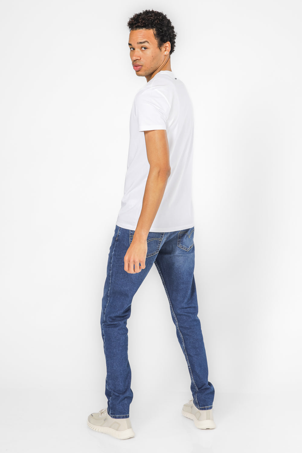 מארז זוג חולצות בייסיק עגול לבן