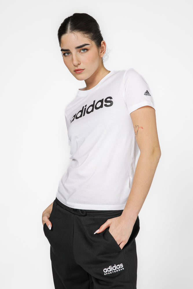 טישירט לנשים ESSENTIALS SLIM בצבע לבן