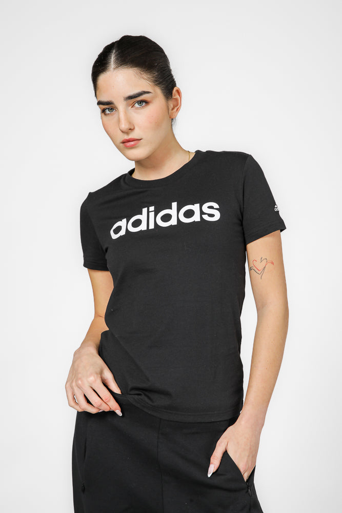 טישירט לנשים ESSENTIALS SLIM בצבע שחור