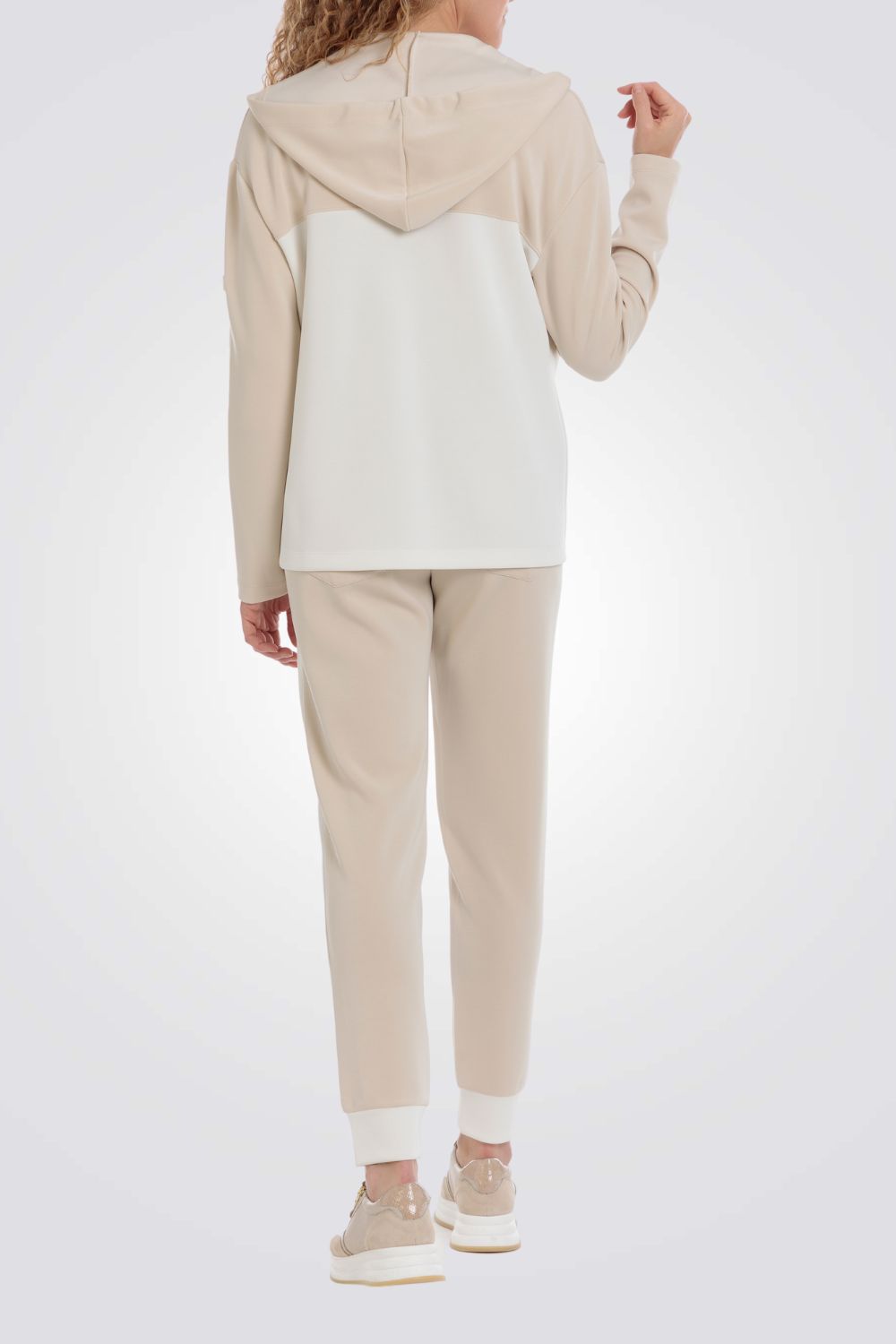 סווטשירט קפוצ'ון עם רוכסן