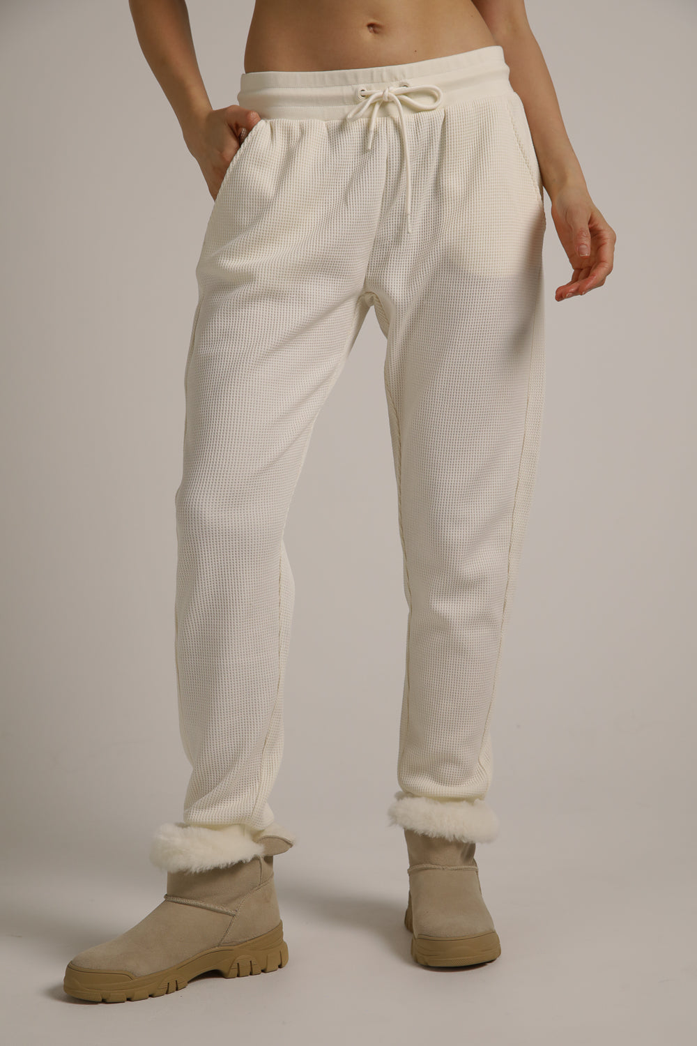 מכנסי ג'וגר בסריגת וואפל | קנת קול