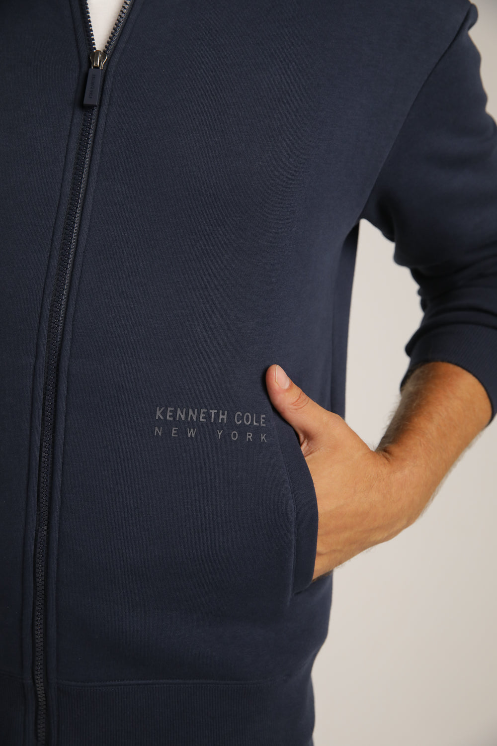 סווטשירט עם צווארון עומד | קנת קול