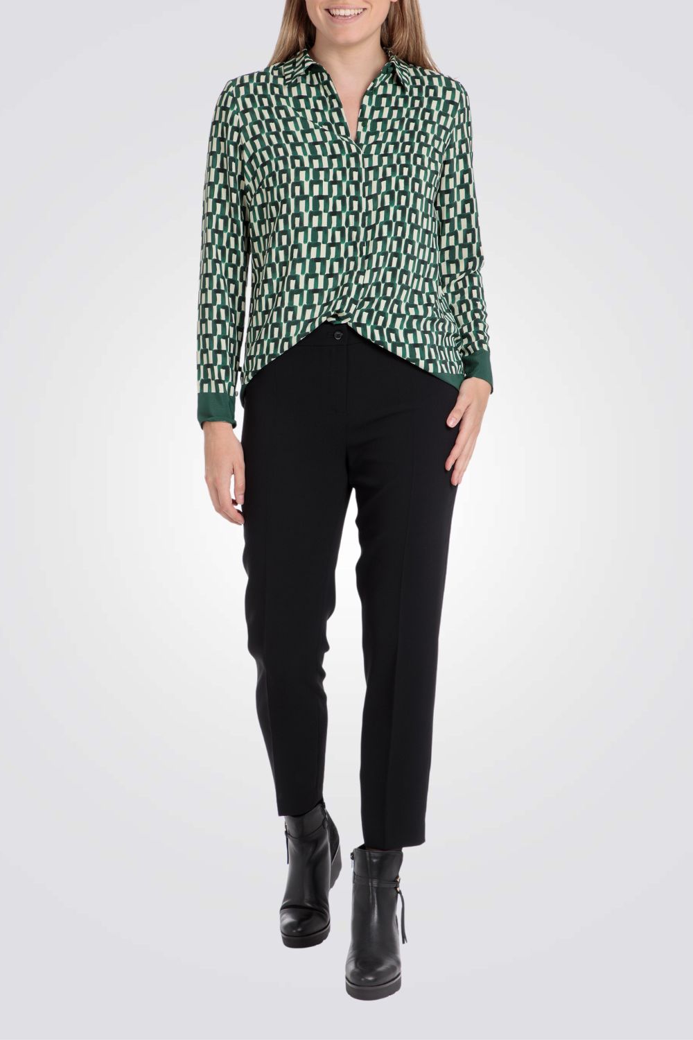 חולצה עם הדפס בצבע ירוק