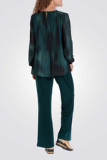 חולצת פליסה בצבע ירוק כהה