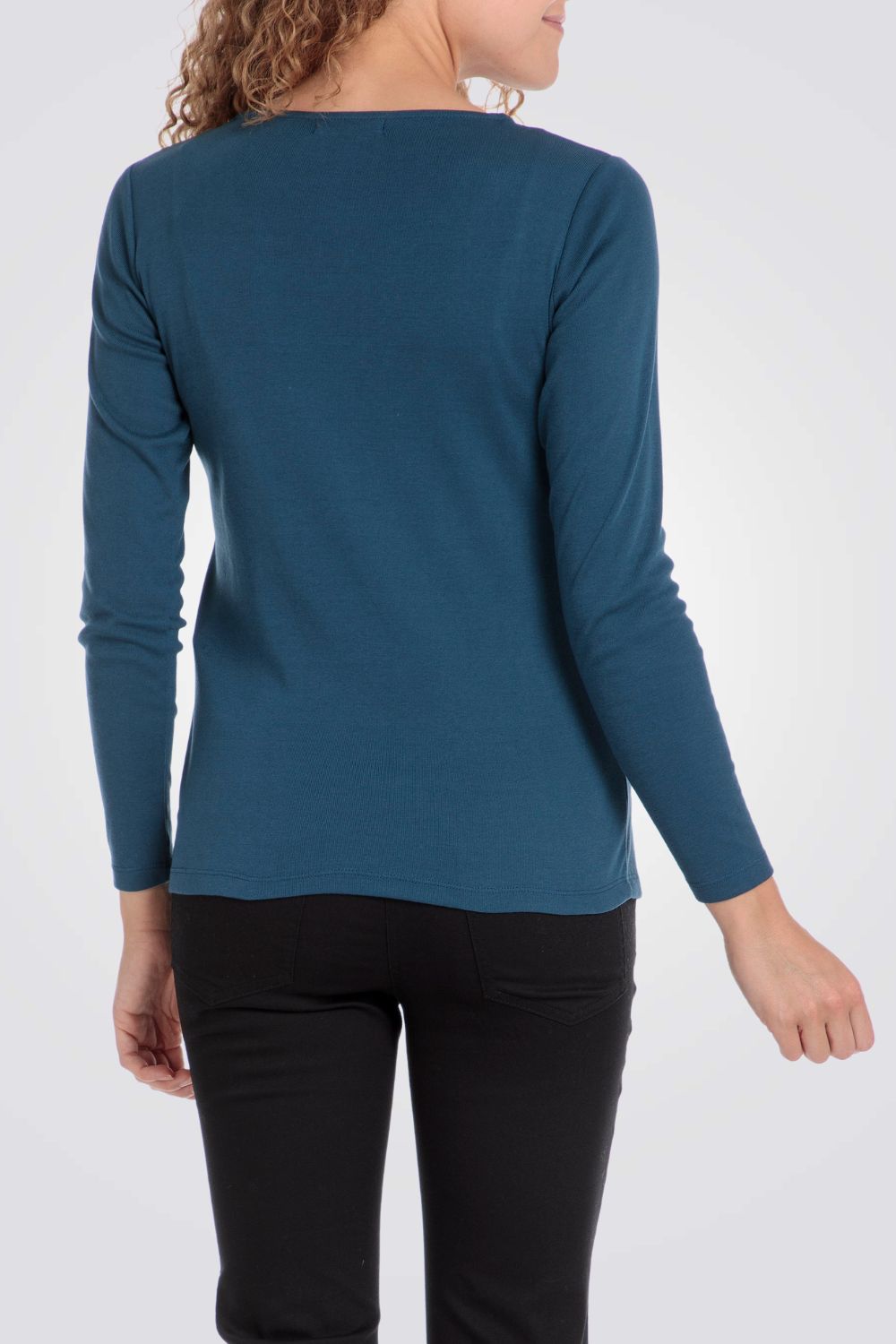 טישירט צווארון עגול מעוטר בצבע כחול