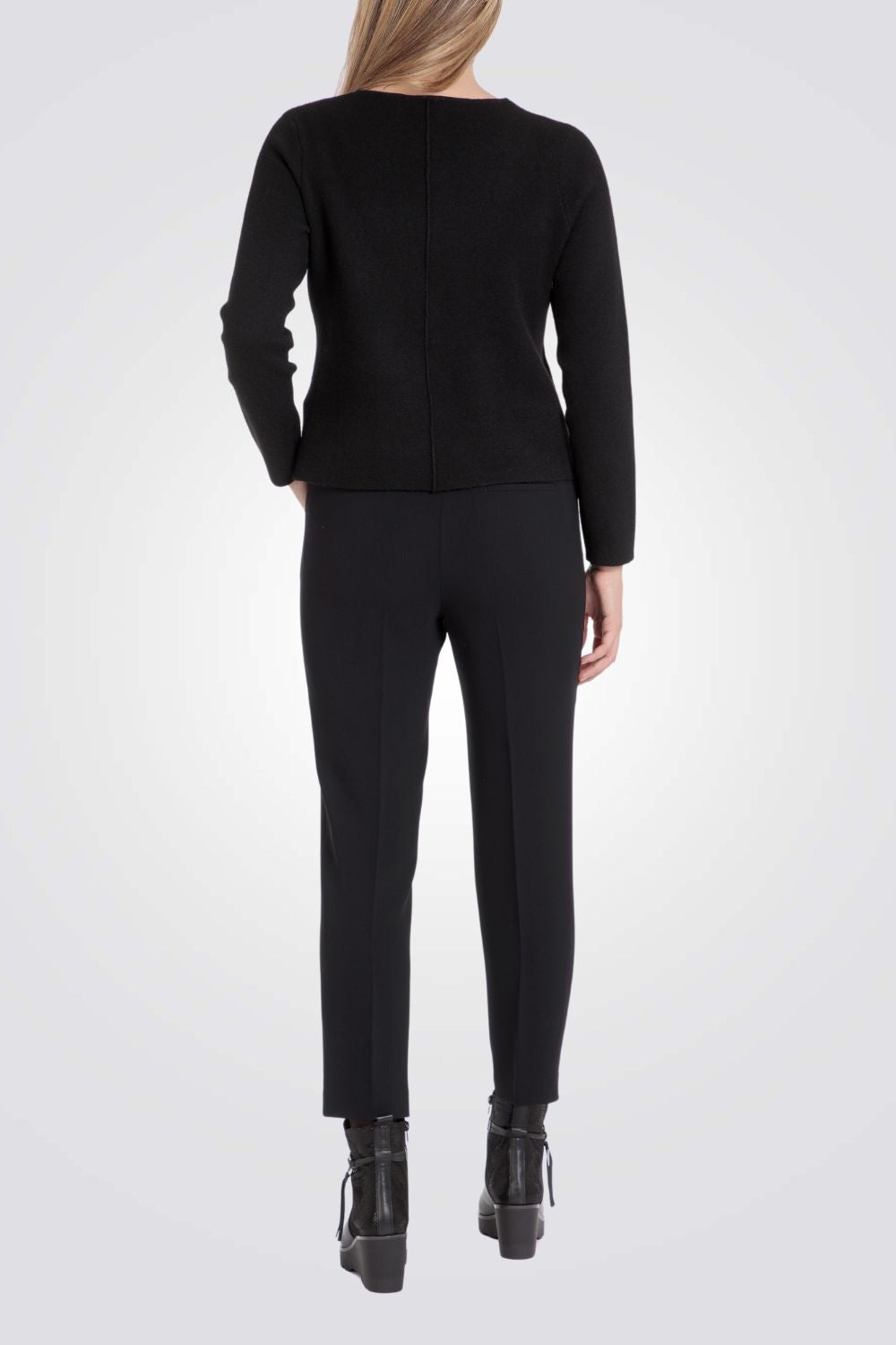 קרדיגן קצר בצבע שחור