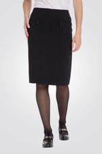 חצאית ברך בצבע שחור