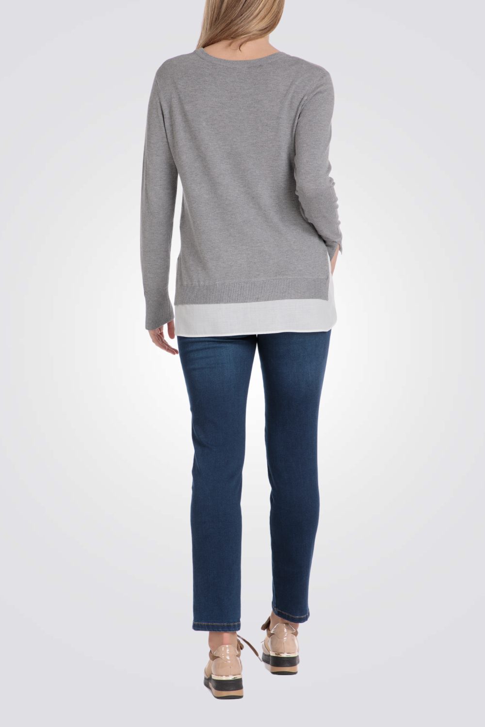 סוודר בשילוב ריינסטון 
