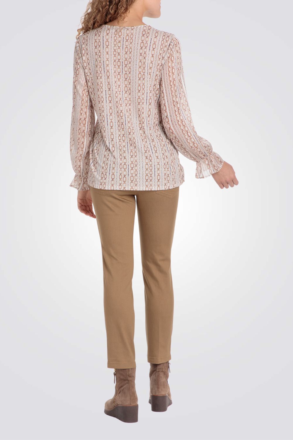 מכנסי כותנה שלושת רבעי בצבע קאמל