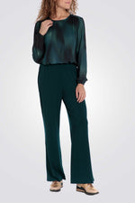 מכנסיים ארוכים בצבע ירוק