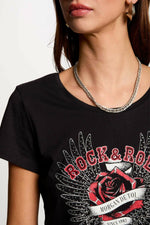 טישירט הדפס בחזית ROCK & ROLL