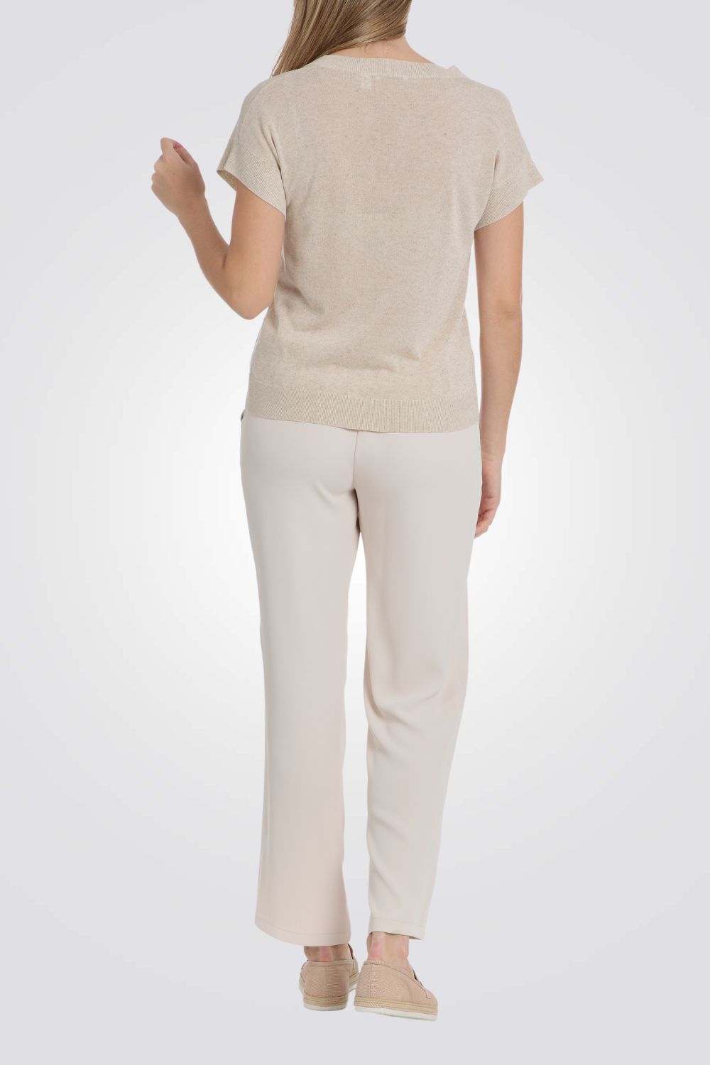 סריג דק שרוולים קצרים בצבע בז' מלאנז'