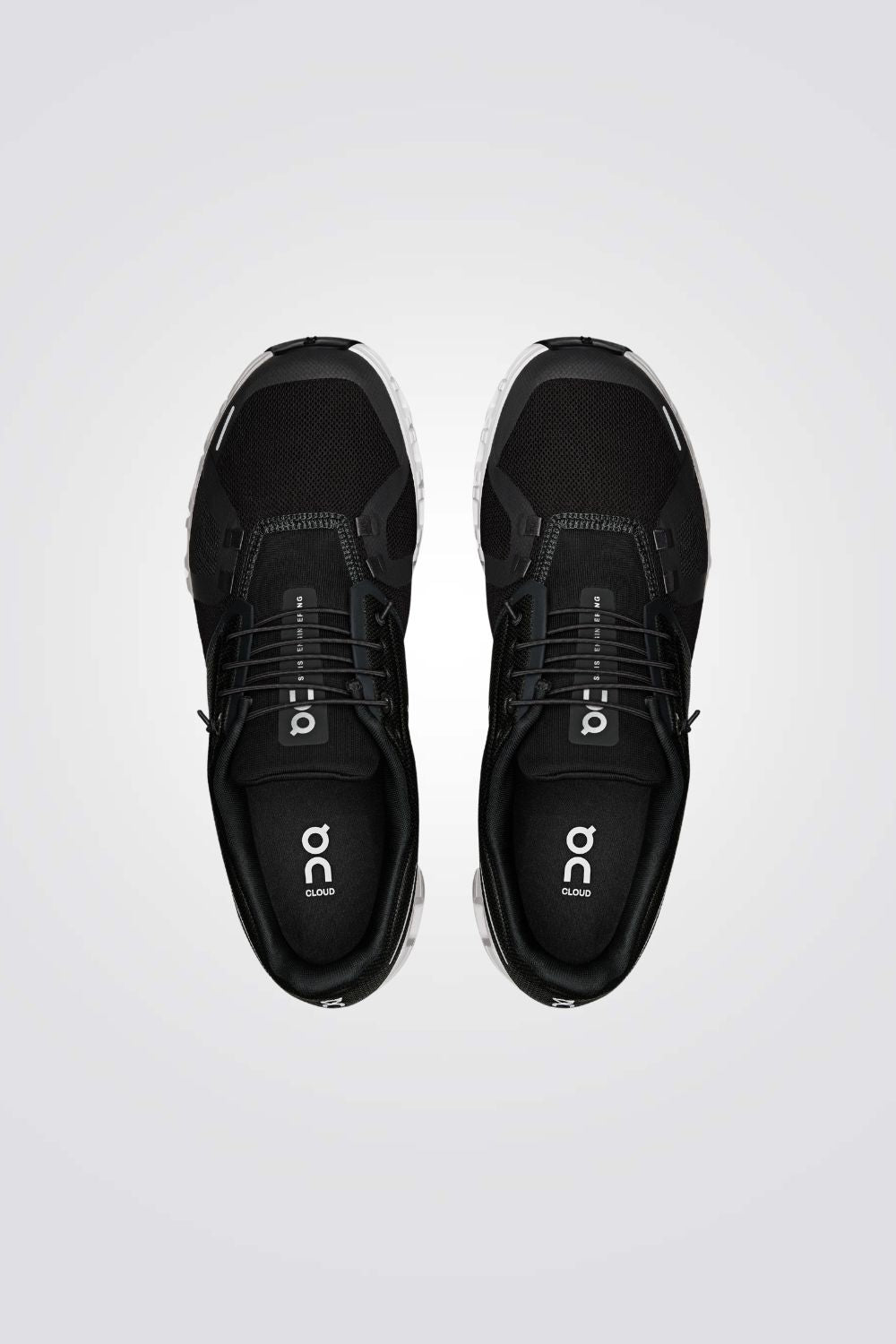 נעלי ספורט Cloud 6 בצבע שחור/לבן