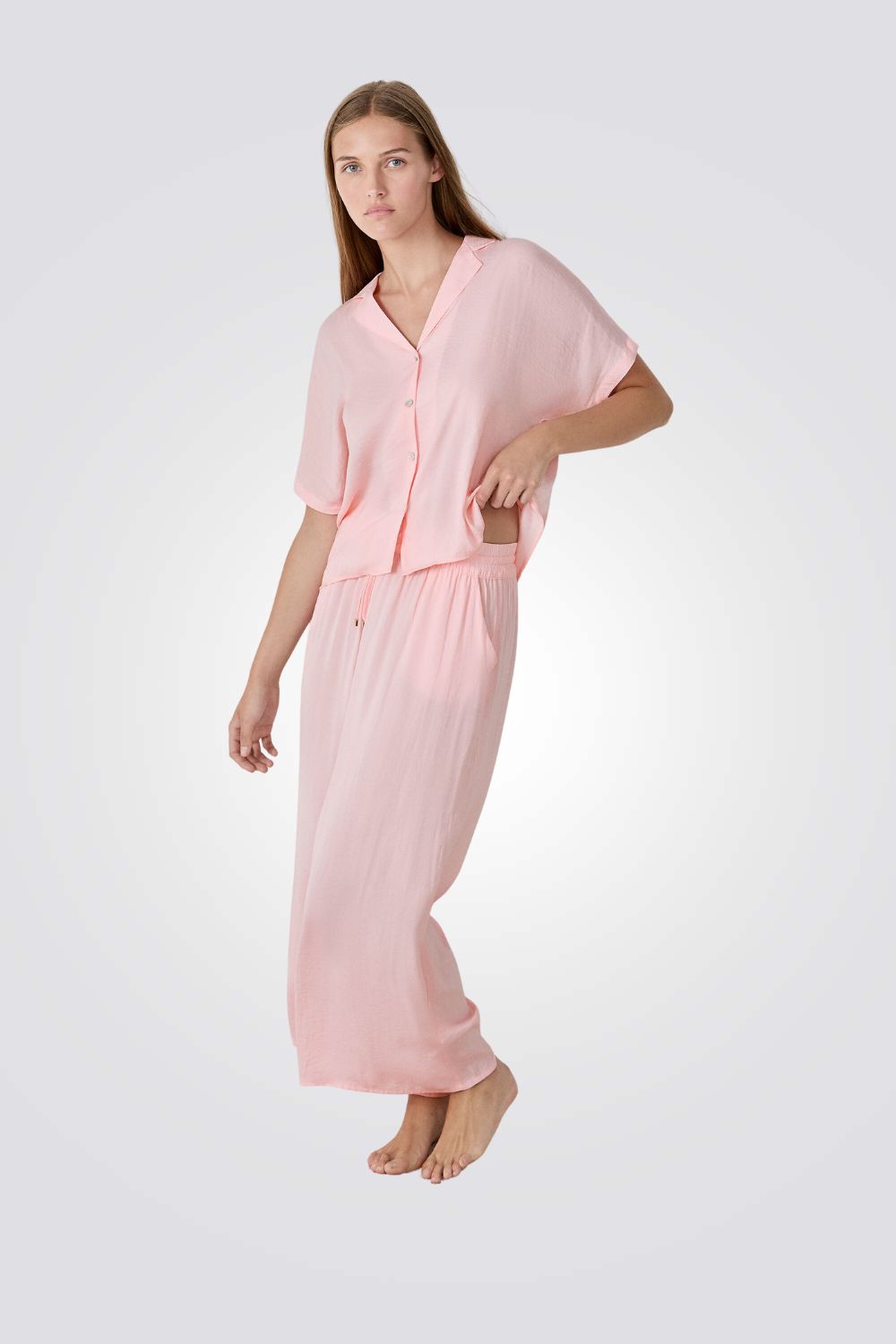 מכנסיים 7/8 בסגנון נועז ומודרני | איתם