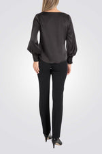 חולצה צווארון קפלים בצבע שחור