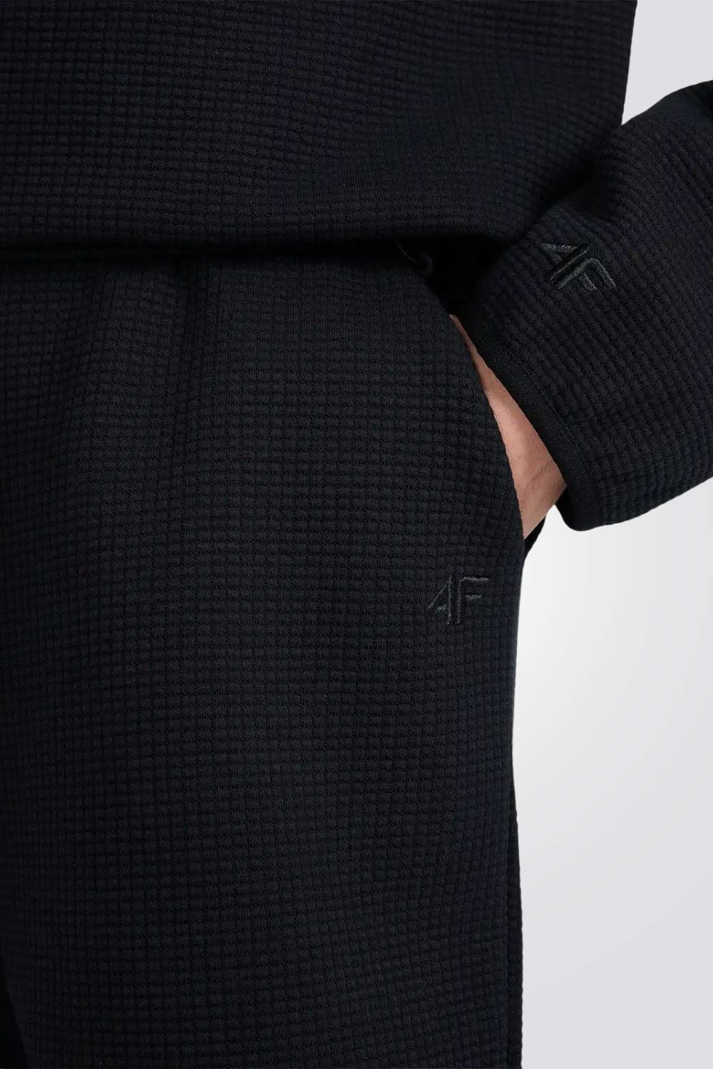 מכנסיים ארוכים Waffle-Knit Sweatpants לנשים | 4F 