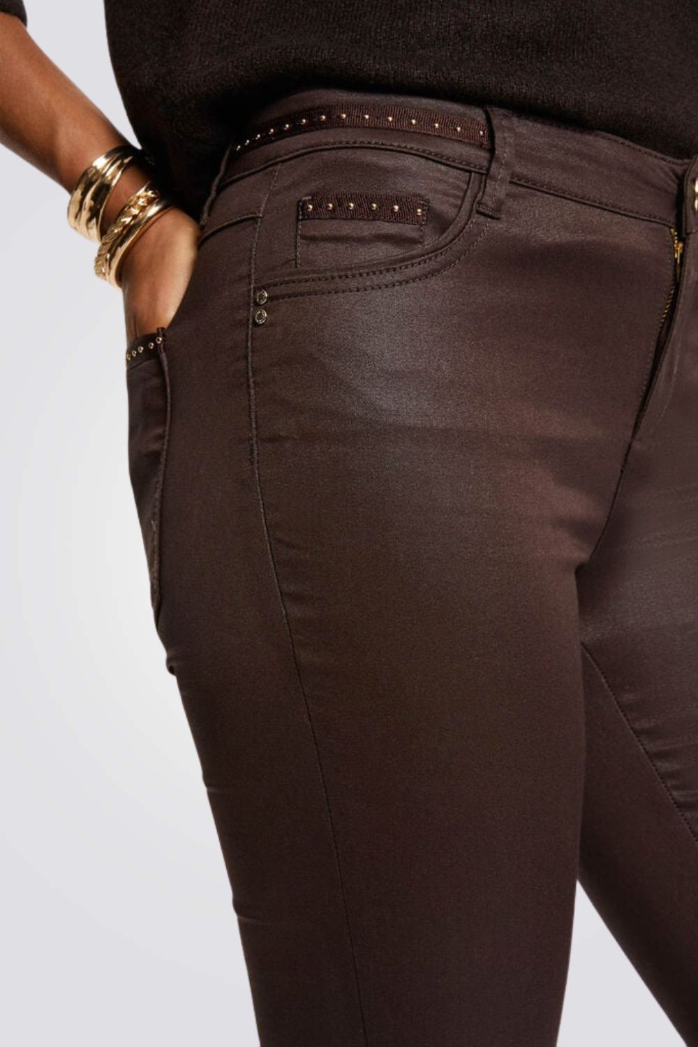 מכנסיים צמודים בגימור דמוי עור מחוספס | מורגן