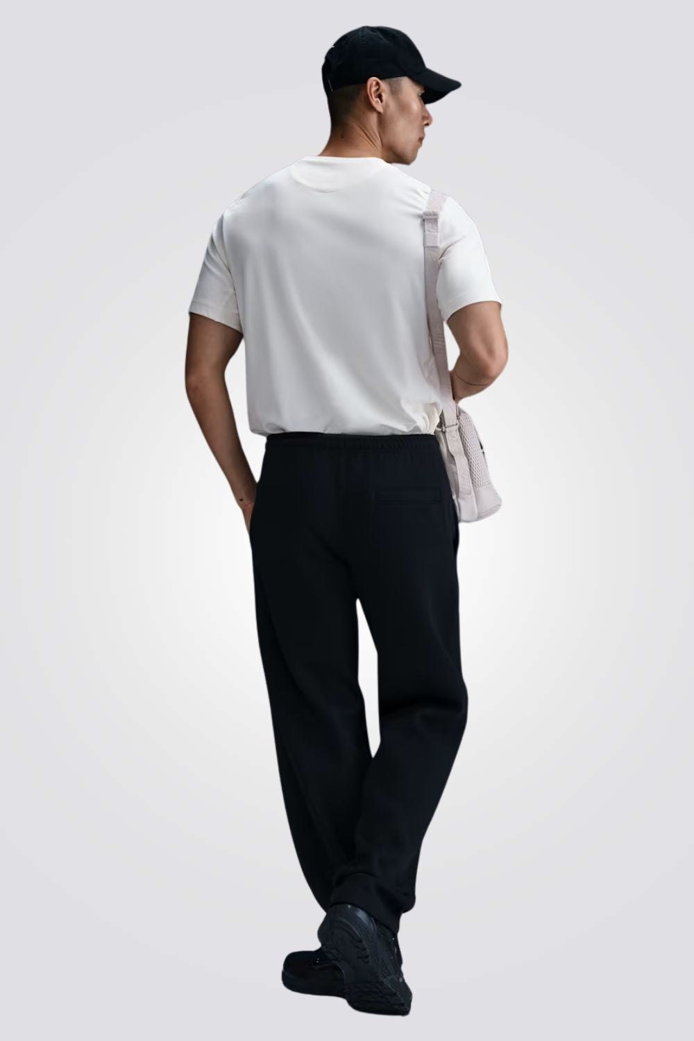 מכנסי פליס עם סיומת פתוחה | נייקי