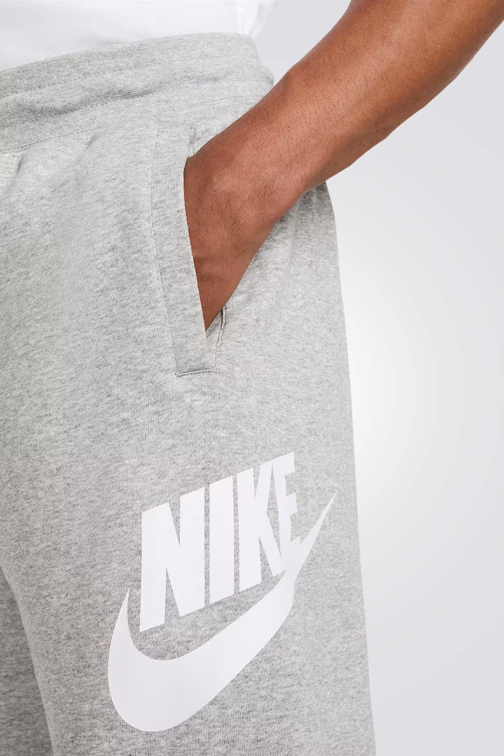 מכנס קצר Nike Club לגברים