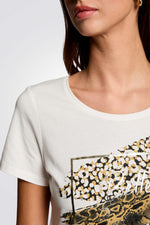 טישירט הדפס ANIMAL בחזית בצבע לבן