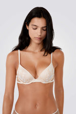 חזיית פוש-אפ עם מחשוף עמוק | איתם