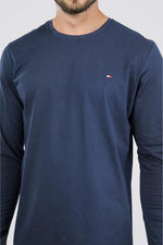 טישירט שרוולים ארוכים בצבע נייבי