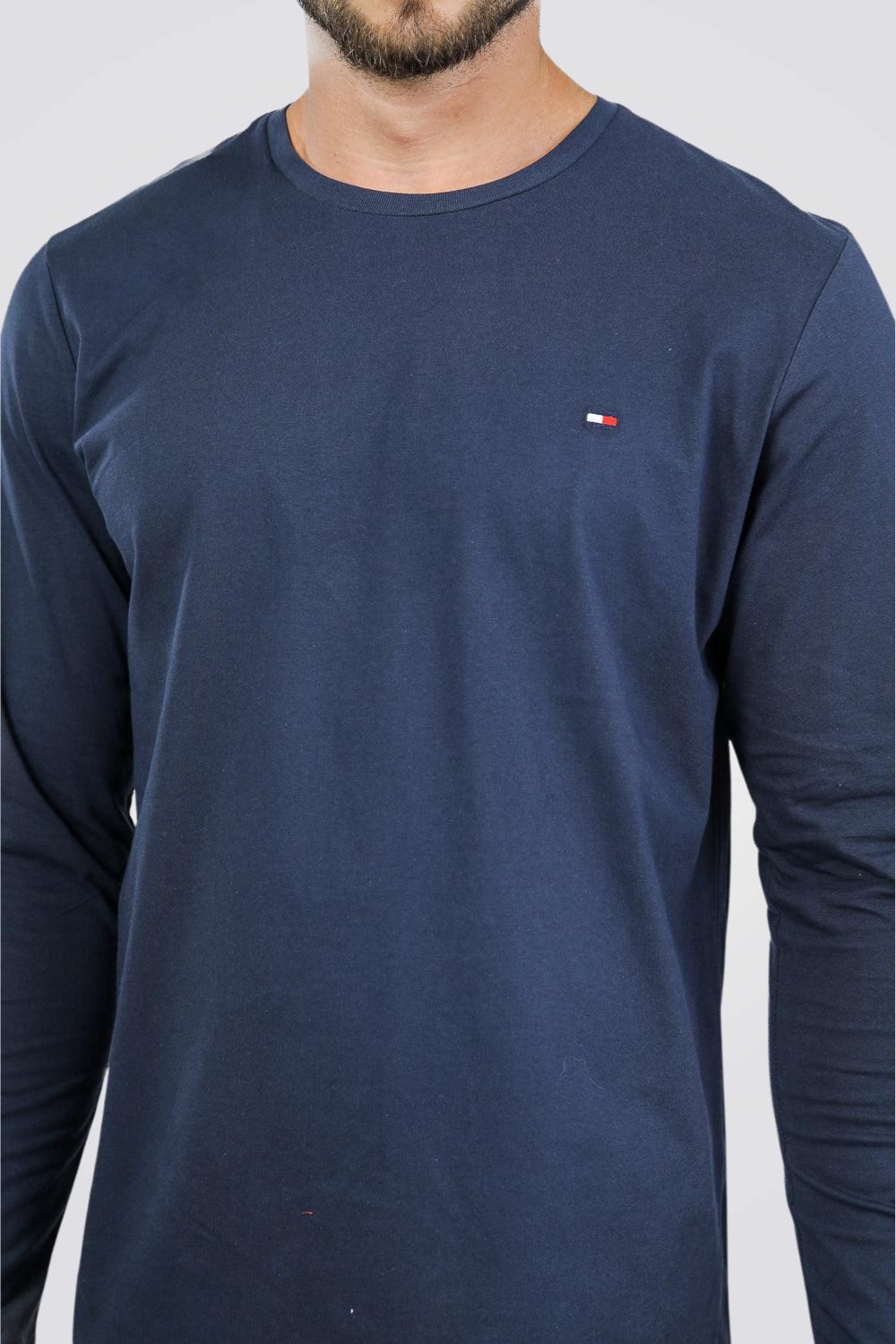 טישירט שרוולים ארוכים בצבע נייבי