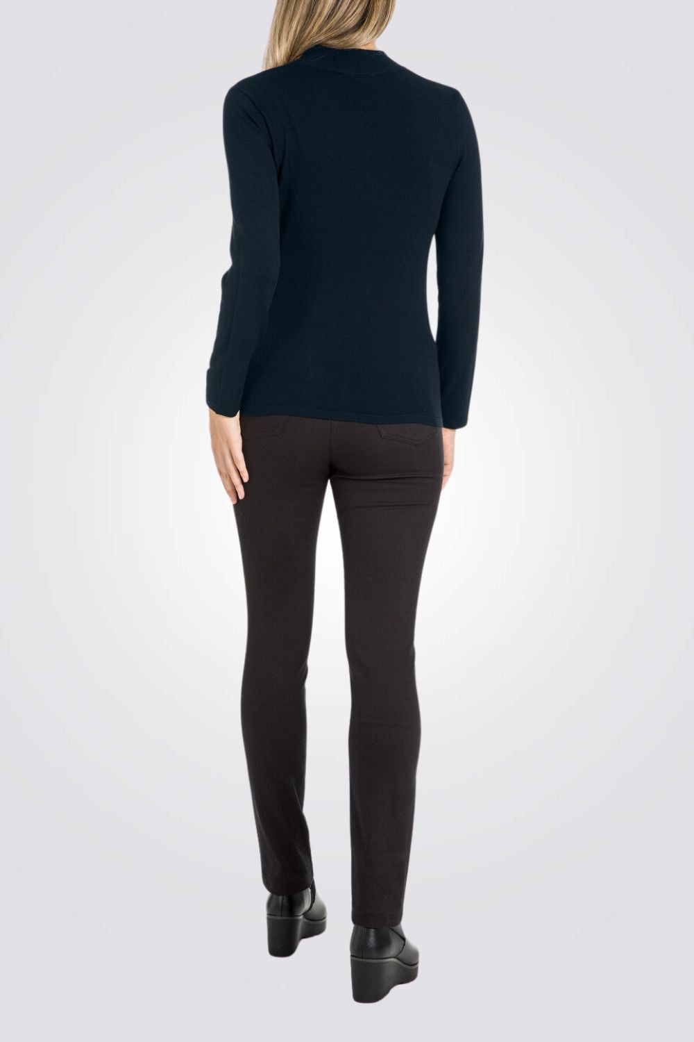 סריג בייסיק צווארון גבוה נייבי