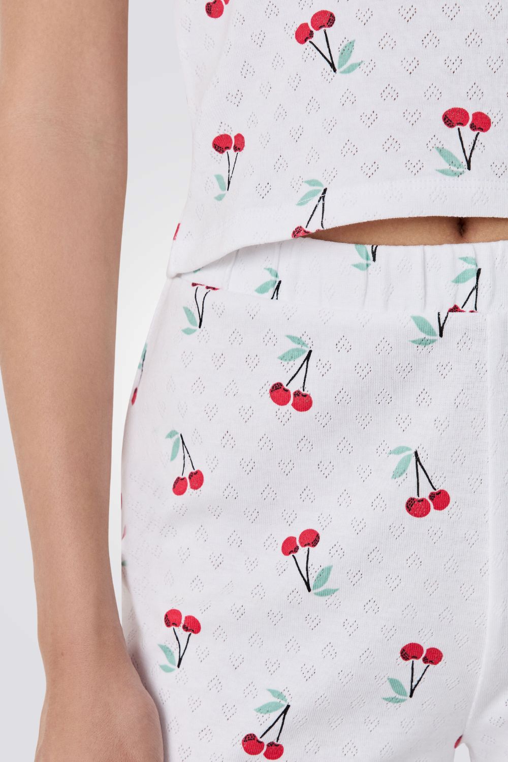 פיג'מה עם הדפס דובדבנים | איתם