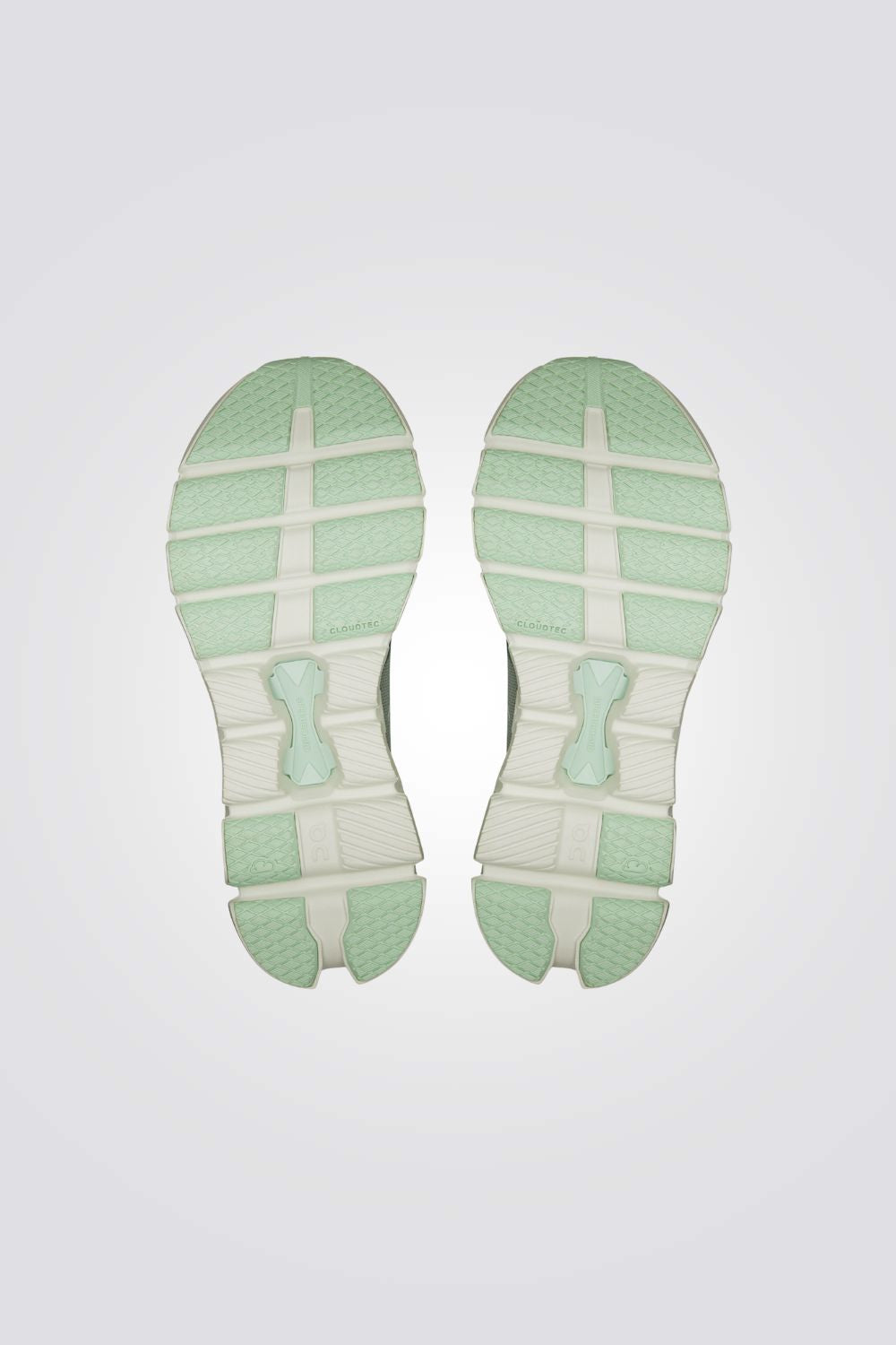 נעלי ספורט Cloud X 4 לנשים | און