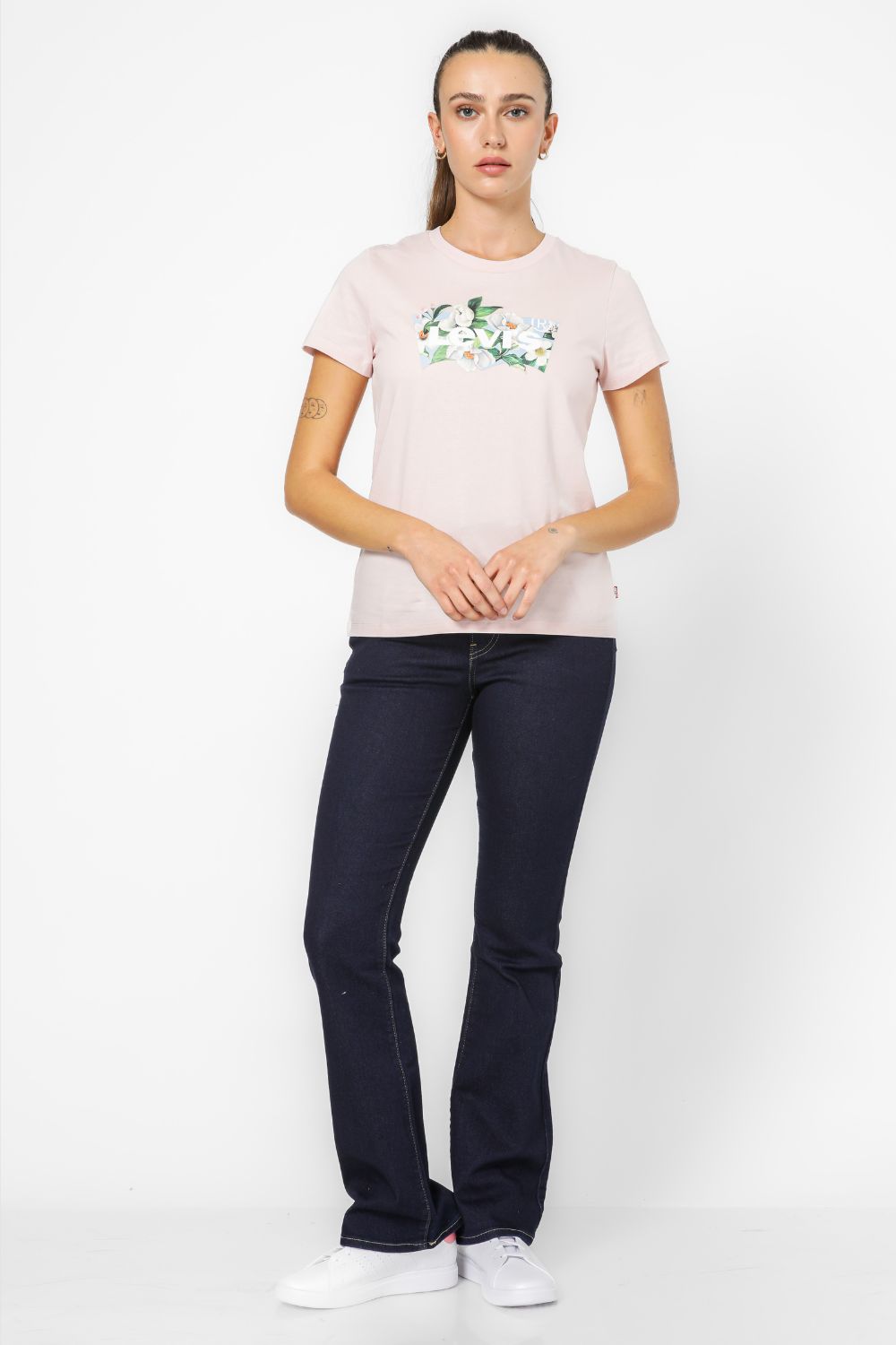 טישרט בצבע ורוד בהיר הדפס לוגו פרחוני בחזית