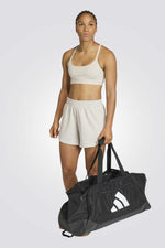 מכנסי ספורט קצרים Pacer Workout Waffle לנשים | אדידס